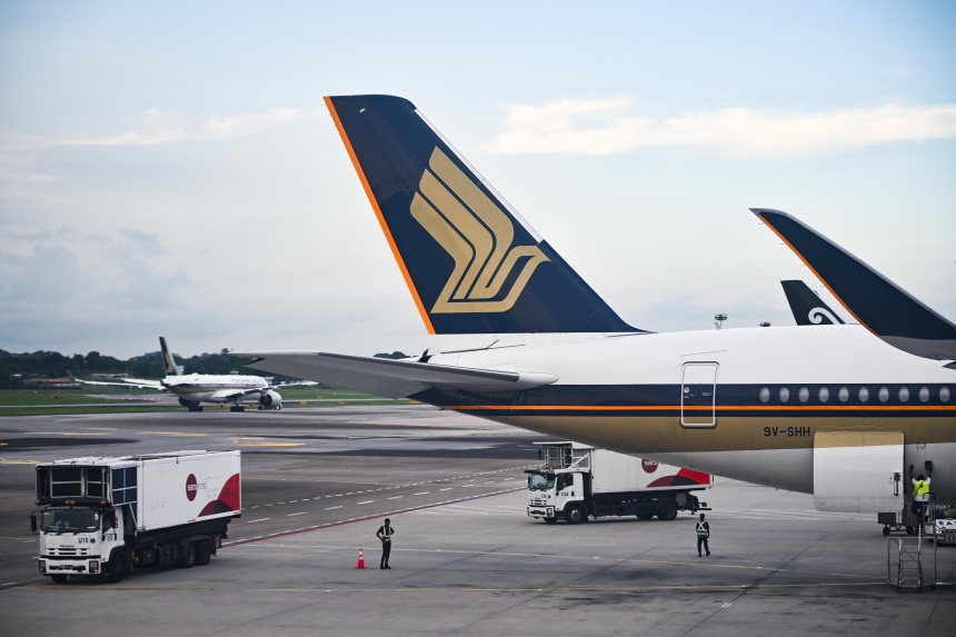Passenger removed from SIA flight in Hong Kong for alleged verbal abuse of ...