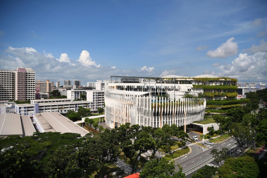 Live screening of Formula 1 Singapore GP at 5 community hubs The