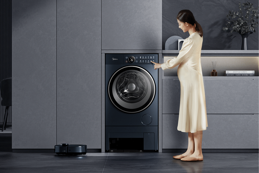 Washing machine and robot cleaner in one: Save time and space with new smart home appliance