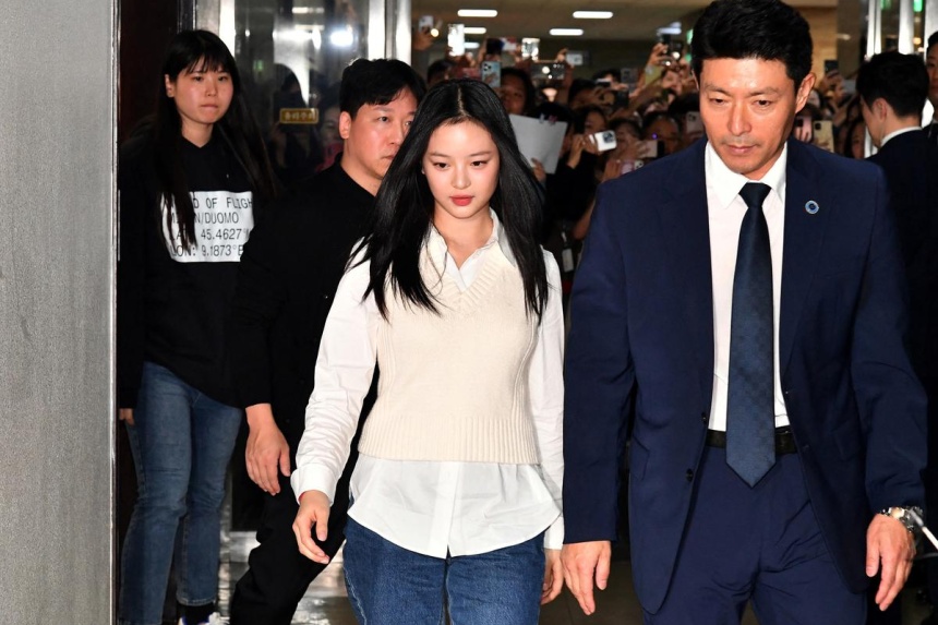 K-pop star calls at parliamentary hearing for better treatment of artists