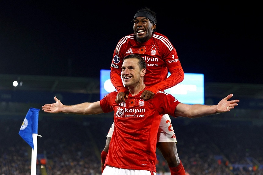 Chris Wood brace earns Nottingham Forest 3-1 win at Leicester