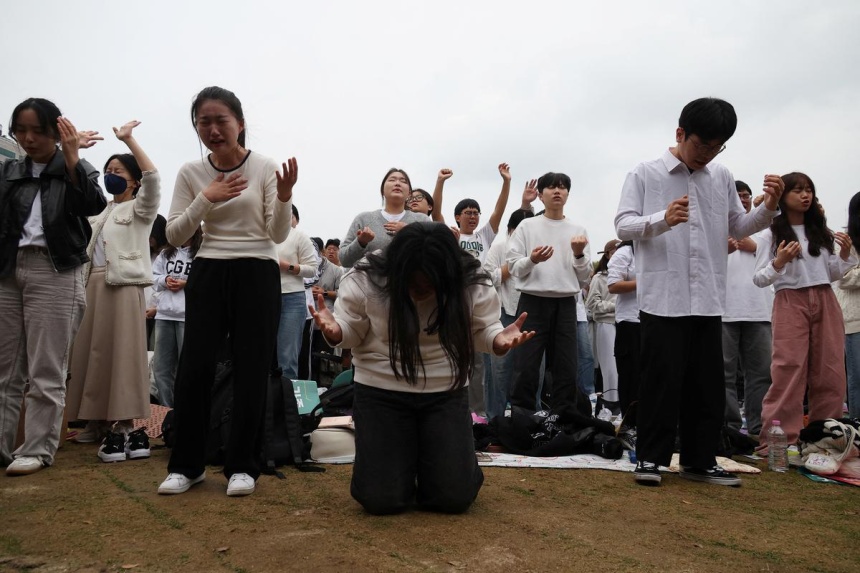South Korean Christian groups in massive protest against rights for