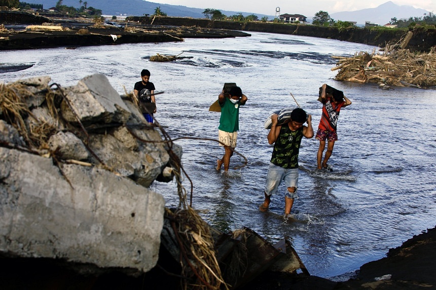 New storm bears down on the Philippines after deadly Trami