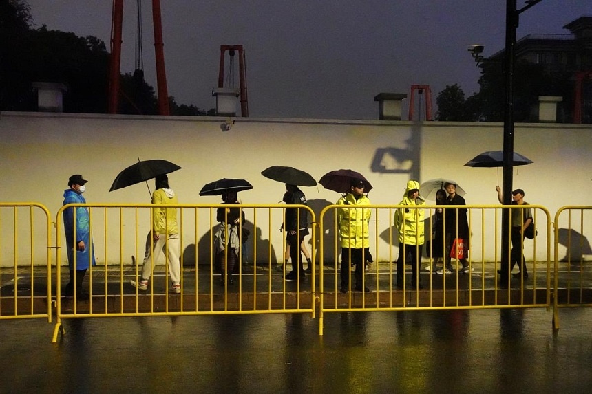 Police out in force to prevent rowdy Halloween celebrations in Shanghai