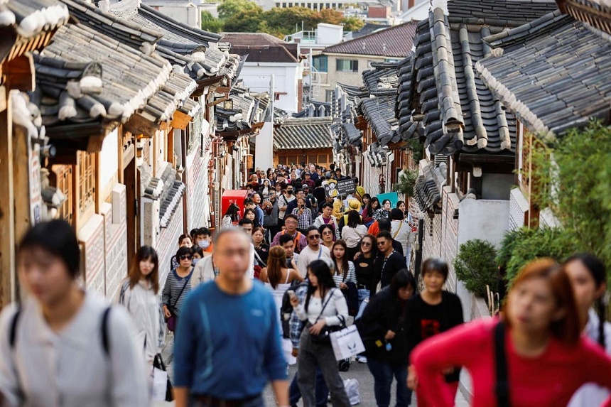 Will a curfew ease overtourism in Seoul’s historic Bukchon Hanok village?