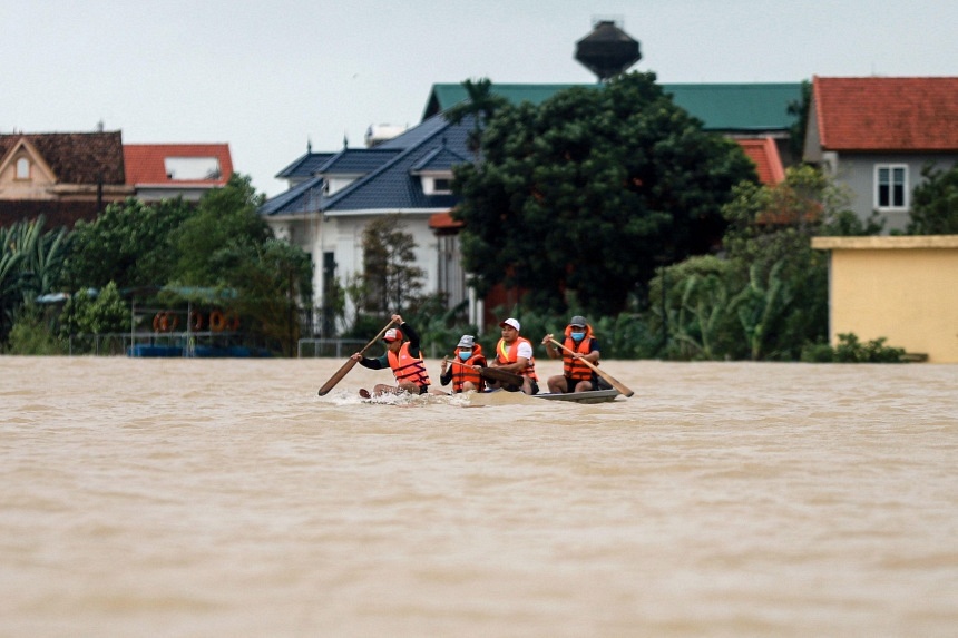 Flooding from Storm Trami kills five in Vietnam