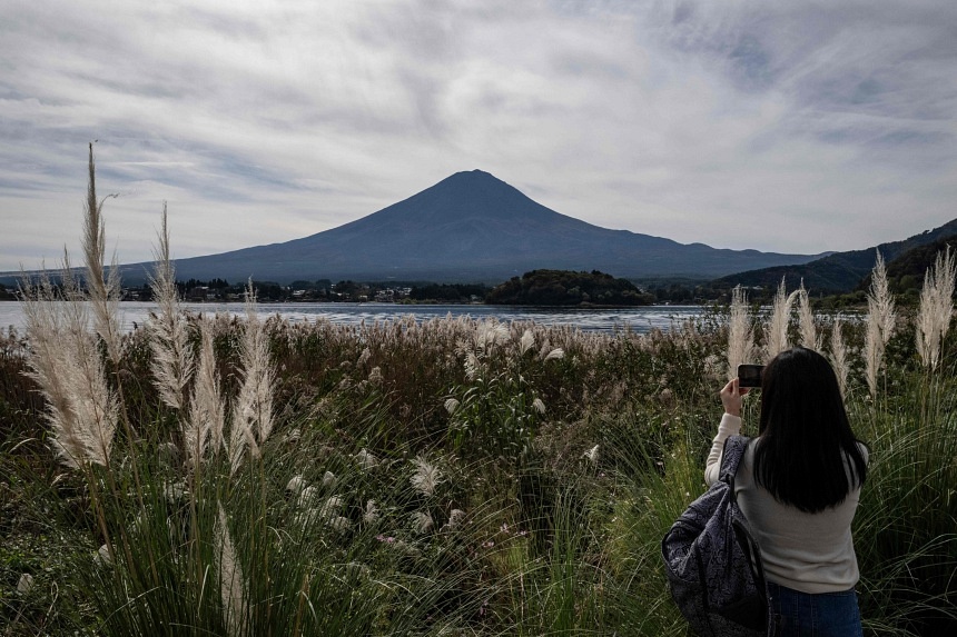 Mount Fuji climbers to be charged up to $43 in 2025