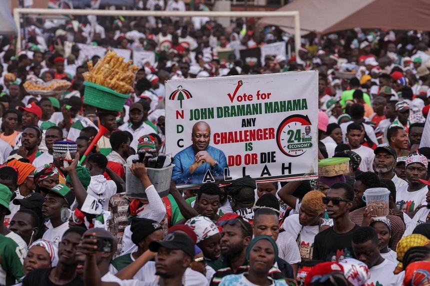 Ghana's presidential frontrunners in lastminute rally for votes The