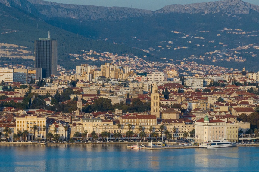 Croatia temporarily suspends asylum applications of Syrians after Assad’s fall