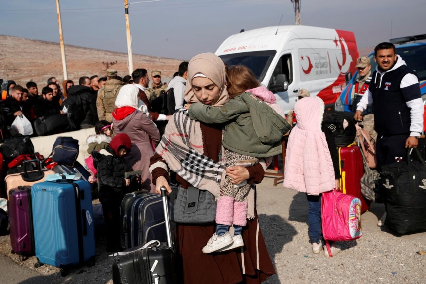 UN envoy warns against sending refugees back to Syria too soon