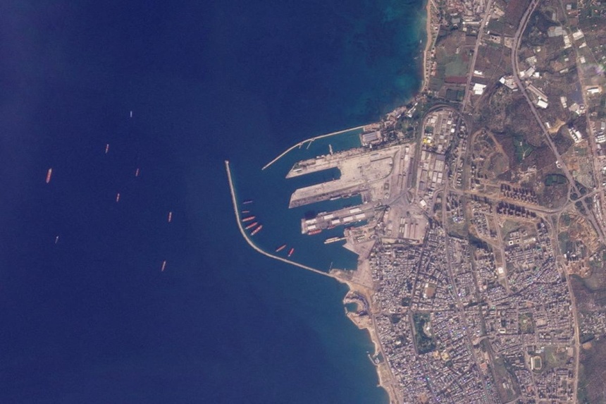 Satellite imagery shows Russian navy ships anchored off Syria’s coast