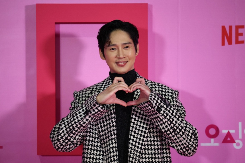 Mixed reactions to actor Park Sung-hoon’s transgender character in Squid Game 2