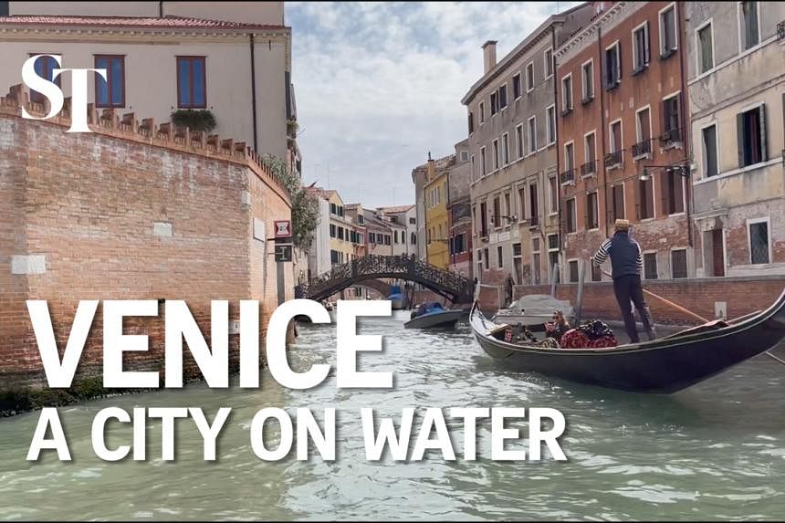 Cartolina da Venezia: Il ritorno della folla e la 59a Biennale d’Arte alla Città dei Canali