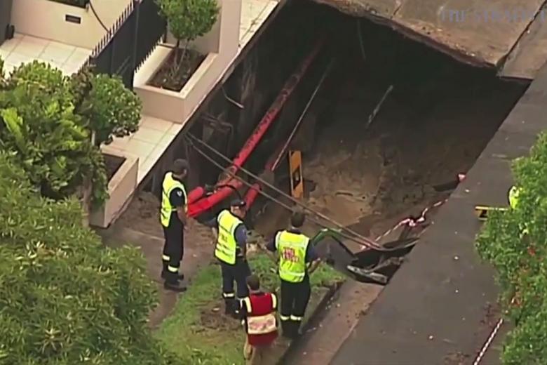 Sinkhole opens up near Australian prime minister's Sydney home | …