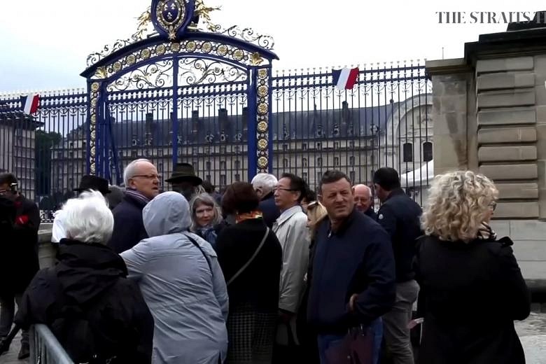 Thousands Queue To Bid Farewell To Chirac In Paris | The Straits Times