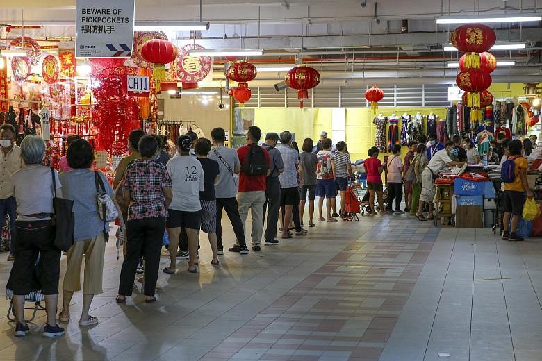 fewer-visitors-at-chinatown-complex-wet-market-as-experts-remind