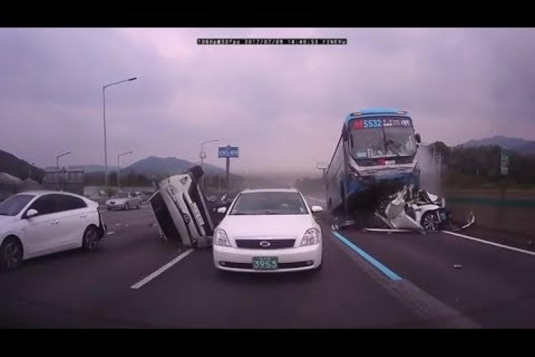 2 killed, 16 hurt in South Korea highway crash The Straits Times