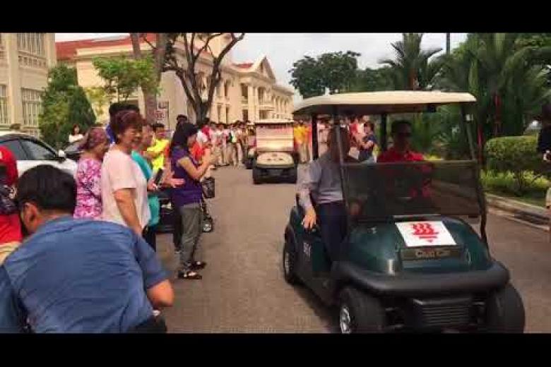 Hwa Chong pays tribute to outgoing principal Hon Chiew Weng who spent