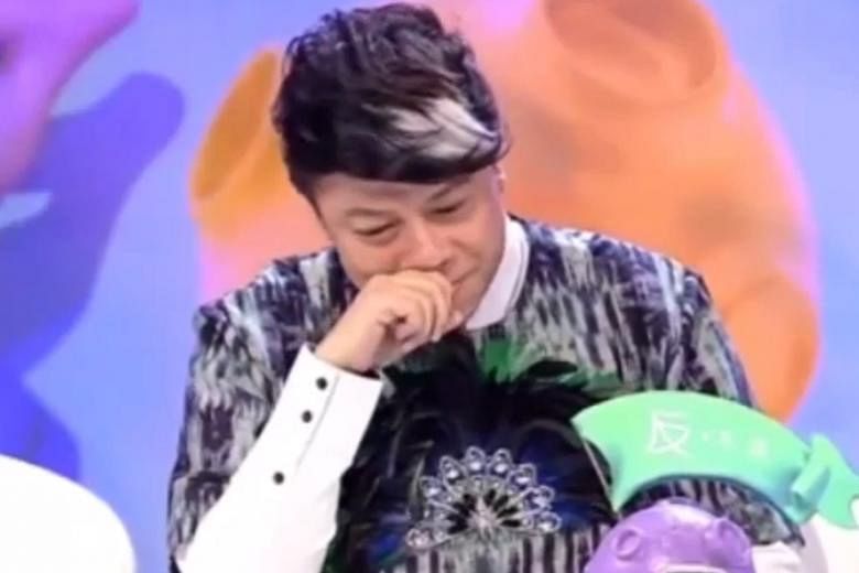 Talk-show host Kevin Tsai, who had come out of the closet 14 years ago, cried on a Chinese online talk show when he spoke about discouraging other stars from doing the same.