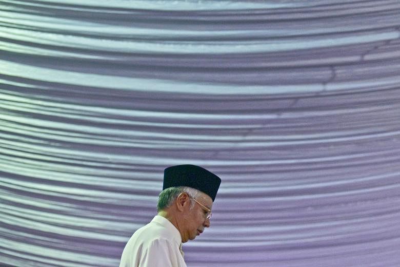 Malaysian Prime Minister Najib Razak has rejected the allegations that huge sums of money were transferred to his bank accounts. Non-governmental groups have called for him to temporarily vacate all of his government posts till the investigations are