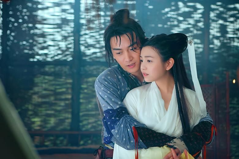 Chen Xiao and Michelle Chen (both right), who acted in last year's adaptation of Return Of The Condor Heroes, have been spotted coming out of the same hotel room at dawn.