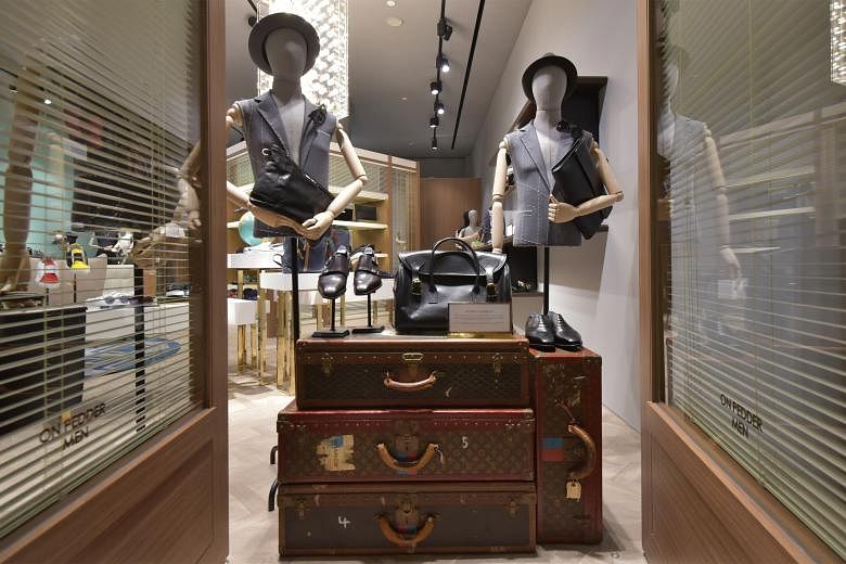 Pedder on Scotts boasts a section for men - a first for On Pedder stores outside Hong Kong The children's section of Pedder on Scotts is filled with 20 designer labels as well as streetwear labels such as Vans and Reebok. The store has set aside spac