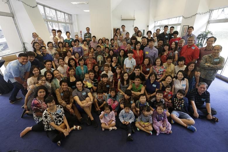 Philanthropist Chia Yew Siang's descendants at their gathering on Sept 24. Some of them were seeing one another for the first time.