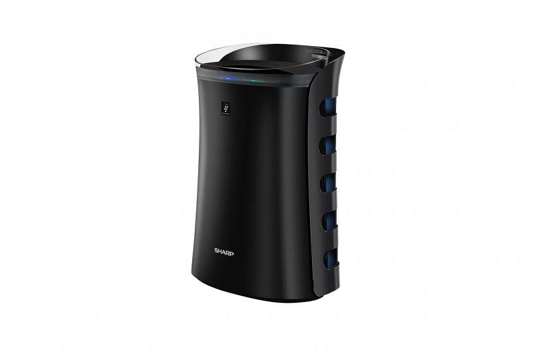 Sharp's air purifier with mosquito catcher (FP-FM40E-B) emits UV light to lure insects.