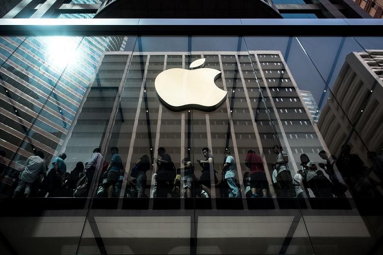 Creative expects Apple's licence payment to contribute about 23 US cents in earnings per share to the quarter ending Dec 31. The settlement with Apple could strengthen Creative's case against Samsung.