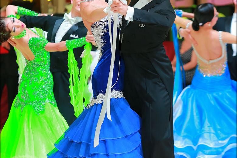 Russian dance champions Olesya Eremeeva and Mikhail Eremeev will be on board a dance cruise.