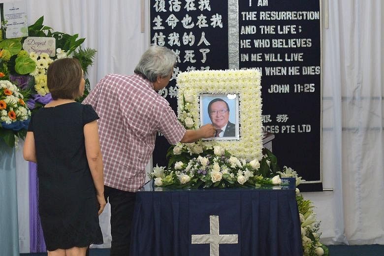 Lawyers young and old visited the wake yesterday to pay their respects to Mr Foo, who had been a fixture at the State Courts bar room, which he managed.