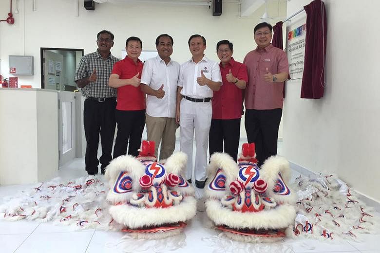 The People's Action Party's Hougang candidate Lee Hong Chuang (fourth from left) with the ruling party's Aljunied GRC team members (from left) K. Muralidharan Pillai, Victor Lye, Shamsul Kamar, Yeo Guat Kwang and Chua Eng Leong at a Chinese New Year 