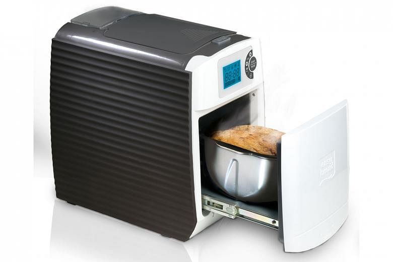 The Easy Bread machine makes small 500g loaves, unlike other bread machines, which make 750g or 1kg loaves. The capsule premixes can also be used with other machines.