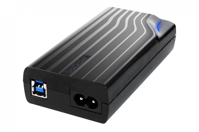 The Prolink ProBrick+ comes with four USB 3.0 ports, nine interchangeable laptop charging tips and a car charging cable.
