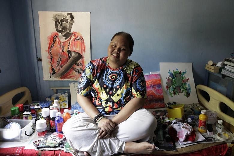 In the four months Mr Khairul spent doing his works of art, he had to battle the side effects of chemotherapy, such as fatigue and vomiting. He used to listen to music while painting, but has lost most of his hearing. He now reads song lyrics or poet