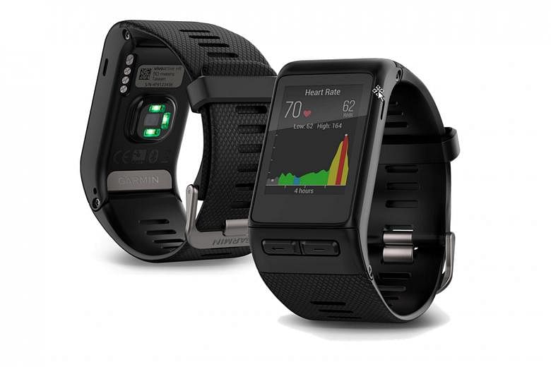 With the Vivoactive HR's built-in GPS, you can run or bike without needing a smartphone connection for GPS tracking.