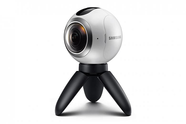 Like most similar cameras, you need an app on a smartphone to function as a virtual remote shutter and viewfinder for the Samsung Gear 360 camera.