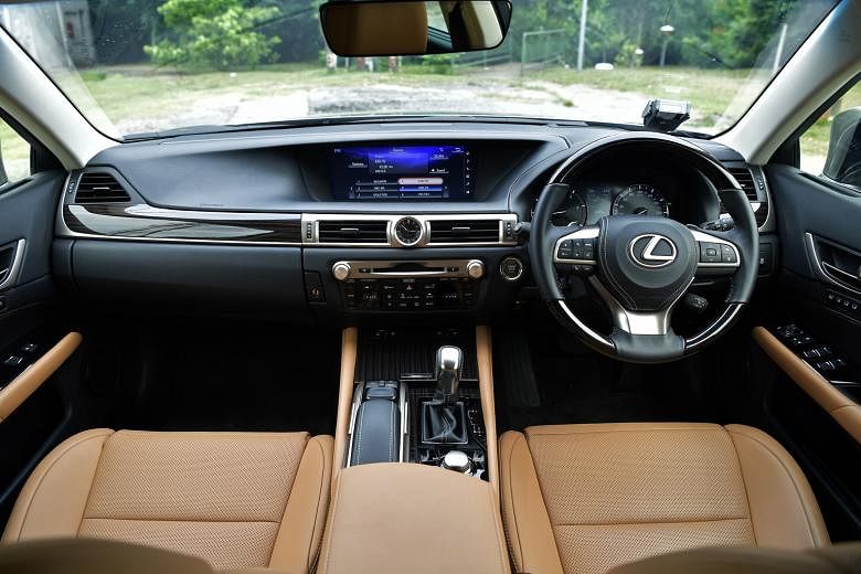 The Lexus GS350 feels comfortable and in control when it is hurtling through traffic like a sports car.