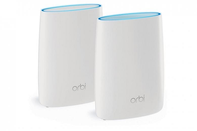 The Netgear Orbi standard kit comes with a router and a satellite.