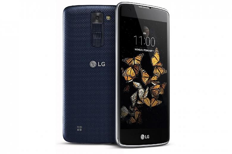 Click on an area and the LG K8's default camera app will focus and snap automatically.