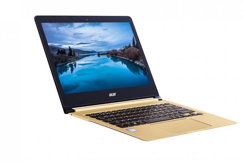 The Acer Swift 7 is the first notebook whose thickness is under the 1cm mark.