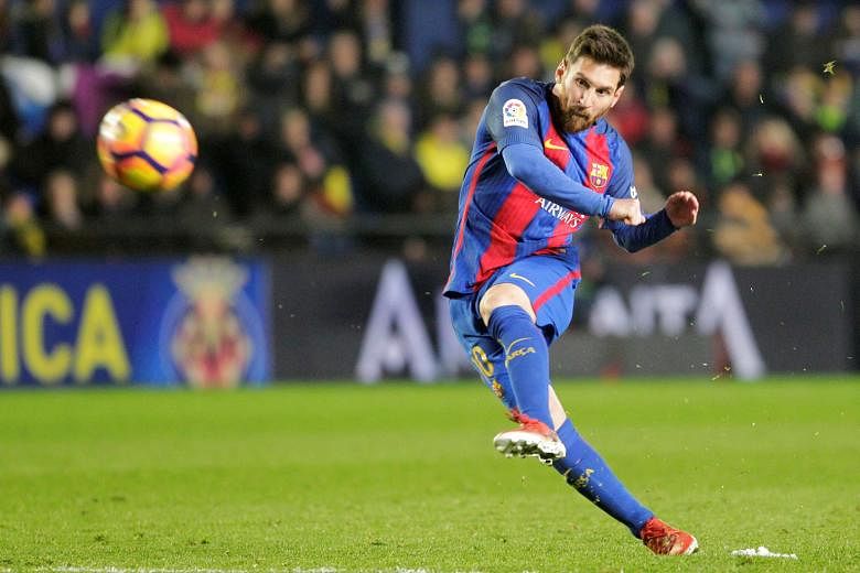 A last-minute free kick by Lionel Messi was not enough to get Barcelona back to winning ways in the Spanish La Liga.