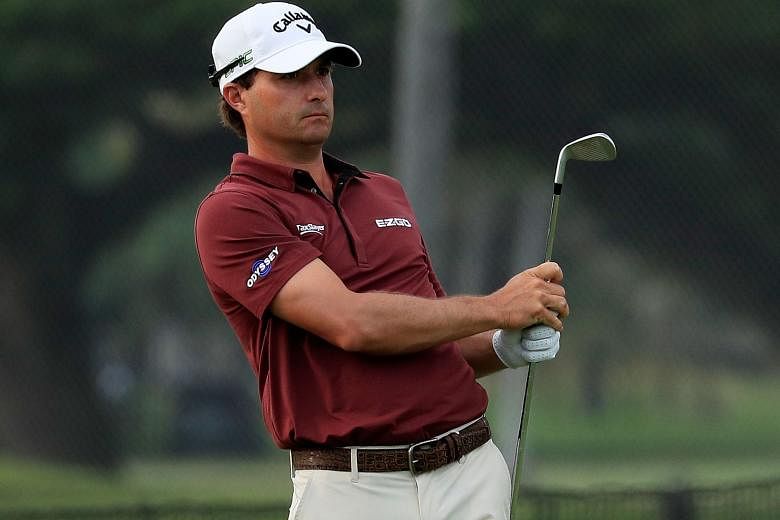 American Kevin Kisner at the par-five ninth during the third round of the Sony Open In Hawaii. He came close to recording an eagle on his final hole but had to settle for birdie and a 60.