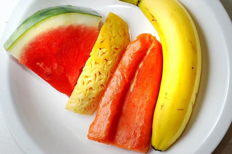 Dietitian Lim Su Lin recommends eating two servings of fruit a day and encourages having a piece of fruit instead of snacks to prevent or reverse non-alcoholic fatty liver disease.