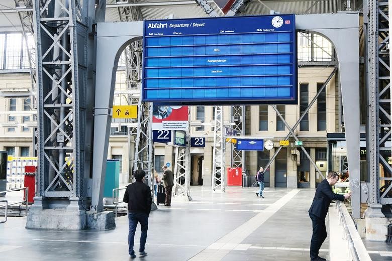 An electronic display at Frankfurt railway station advising passengers to refer to printed timetables on Saturday. The ransomware attack that struck many institutions around the world last Friday, including hospitals in Britain, telcos in Spain and F