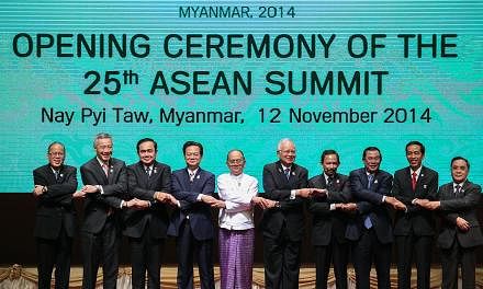 Asean leaders at the 25th Asean Summit in Naypyitaw, Myanmar, on Nov 12, 2014. (From left) Philippine President Benigno Aquino, Singapore Prime Minister Lee Hsien Loong, Thai Prime Minister Prayuth Chan-ocha, Vietnamese Prime Minister Nguyen Tan Dung