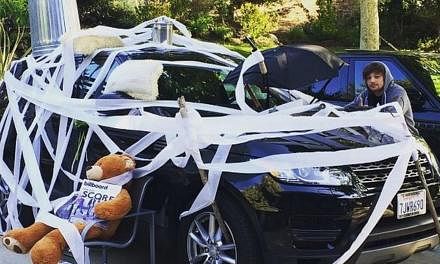 One Direction member Niall Horan's black Range Rover covered in a variety of items after a prank by bandmates Liam Payne and Louis Tomlinson. -- PHOTO: LIAM PAYNE/INSTAGRAM