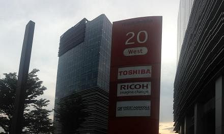 Chinese evening newspaper Shin Min Daily News reported on Thursday (May 21) that Toshiba Singapore had recently sent a notice to its retailers, announcing that some products will be withdrawn from the local market. -- ST PHOTO: FABIAN KOH &nbsp;