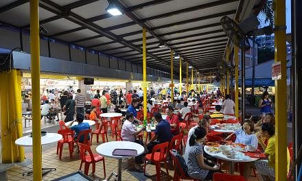 The coffee shop in Bukit Batok Street 11 has 19 stalls.