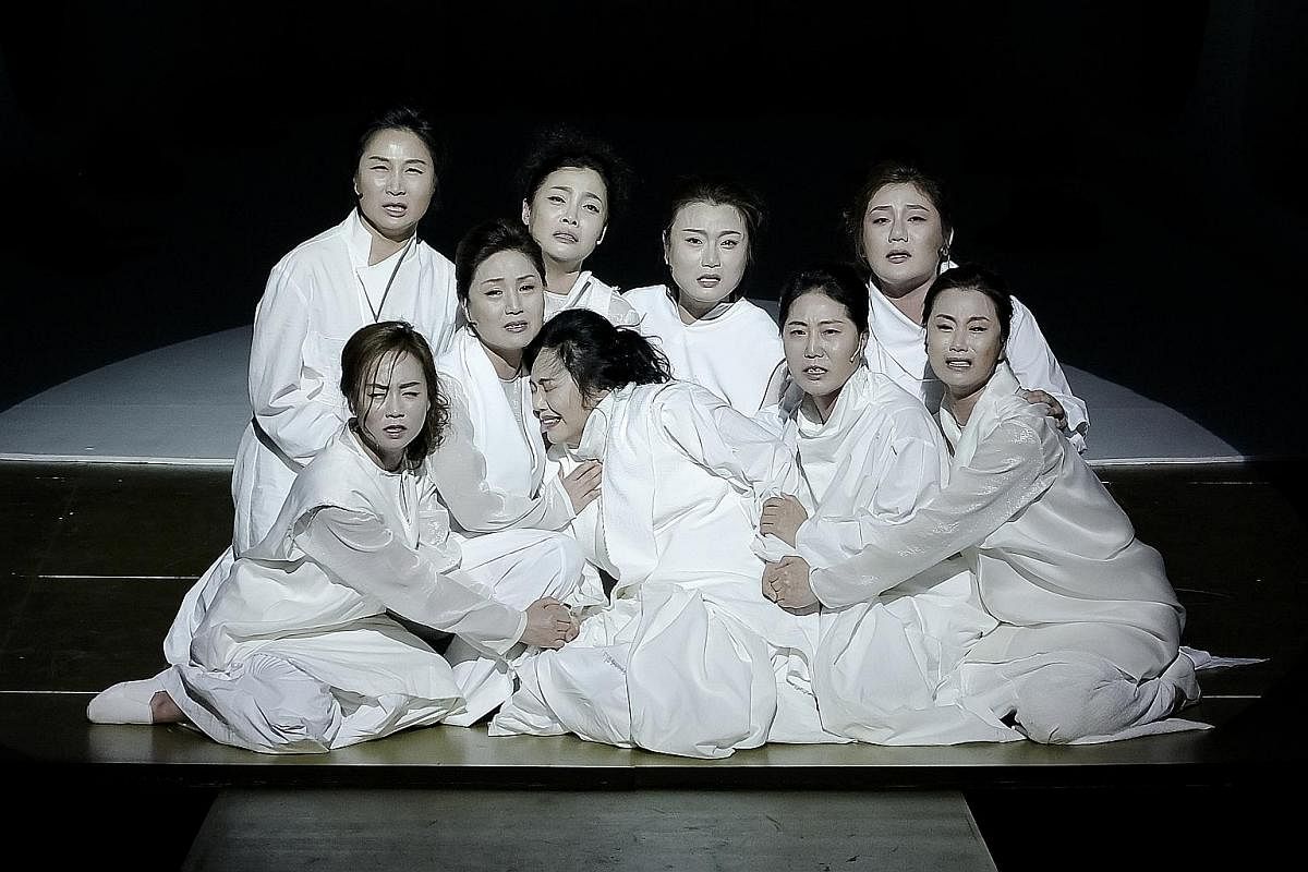Trojan Women, based on Euripides' tragedy about the women who suffered after the fall of Troy, uses the Korean pansori tradition of musical storytelling. 